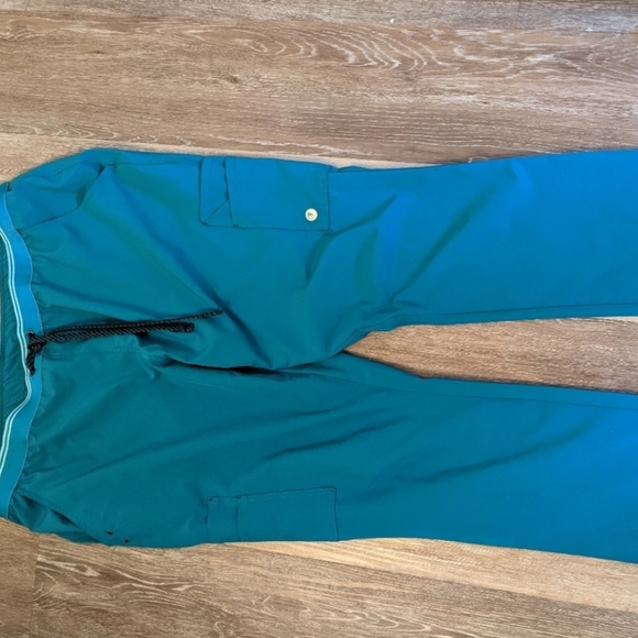 Scrubs - Picture 6 of 6